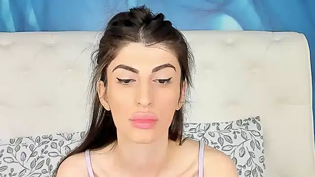 SkinnyDolly online show from October 24, 2:10 am