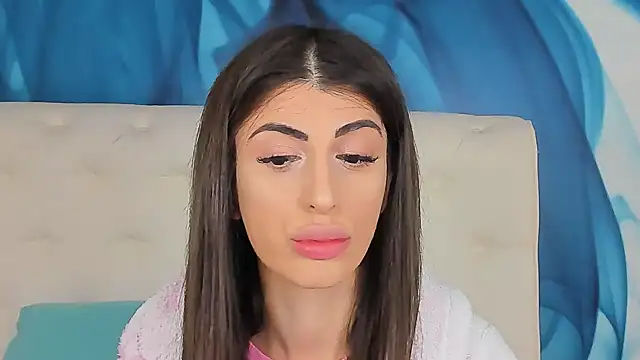 SkinnyDolly online show from March 1, 8:42 pm