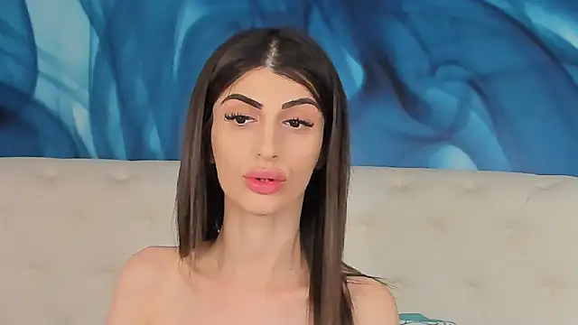 SkinnyDolly online show from February 22, 10:33 pm