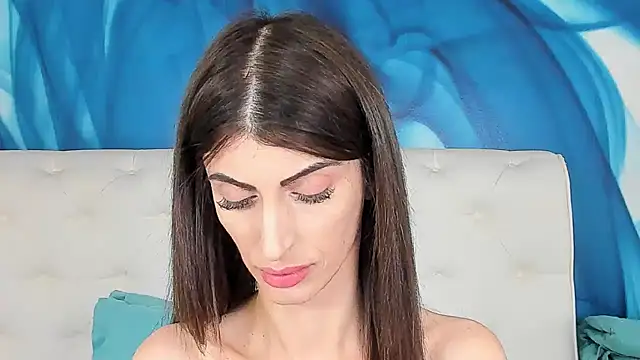 SkinnyDolly online show from February 7, 10:18 pm