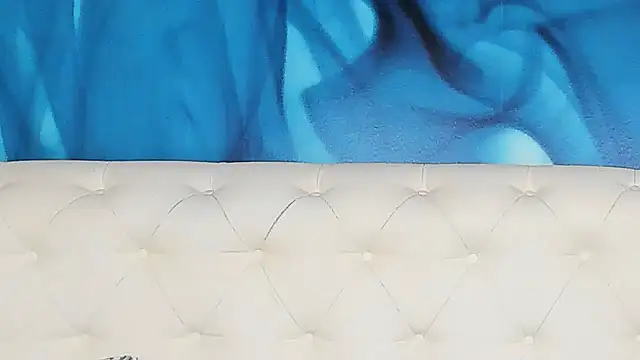 SkinnyDolly online show from May 17, 2:11 am