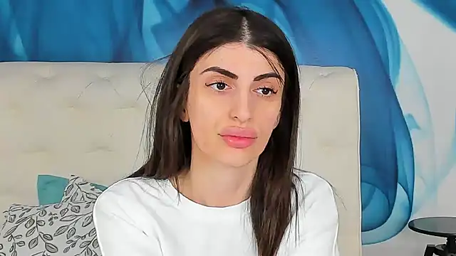 SkinnyDolly online show from April 24, 3:19 am