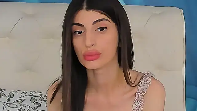 Snapshot of SkinnyDolly chatting on June 12, 3:59 am SkinnyDolly online show from June 12, 3:59 am