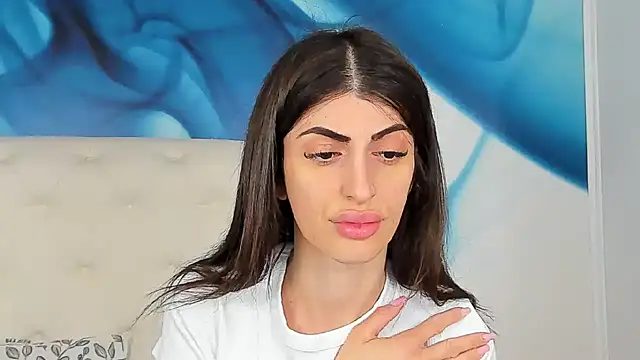 SkinnyDolly online show from April 15, 2:17 am