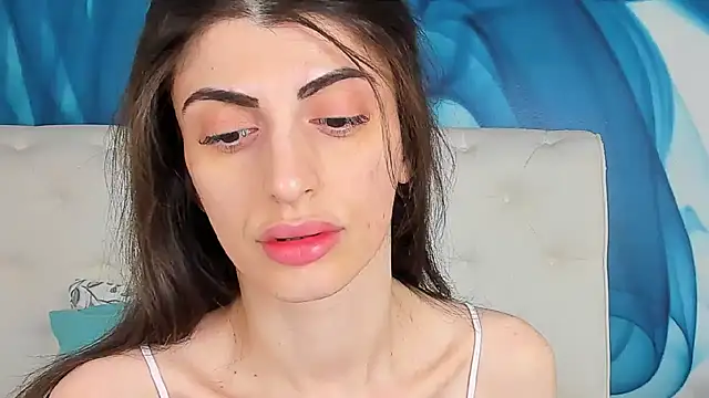SkinnyDolly online show from May 3, 2:38 am