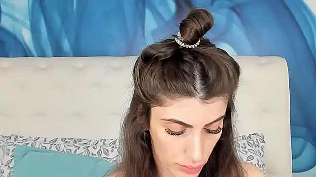 SkinnyDolly online show from November 21, 3:05 am