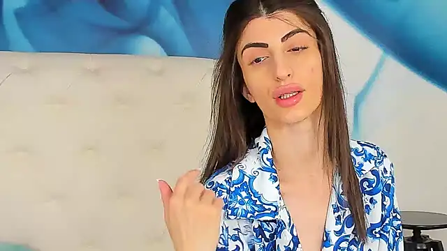 SkinnyDolly online show from May 7, 3:00 am