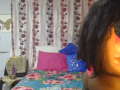 Lilmisskay18 online show from October 29, 8:13 am