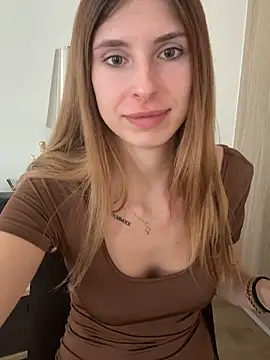 emma05 online show from February 26, 6:57 am