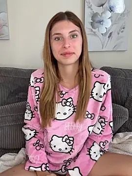 emma05 online show from November 19, 7:41 am