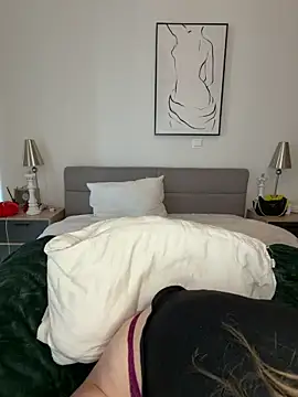 emma05 online show from May 5, 5:54 am