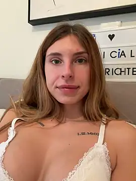 emma05 online show from February 13, 7:08 am