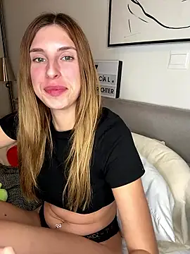 emma05 online show from January 6, 6:12 pm