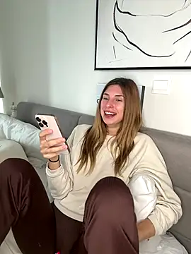 emma05 online show from January 8, 7:14 am