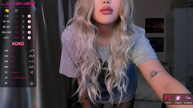 uko sa online show from December 17, 1:38 pm