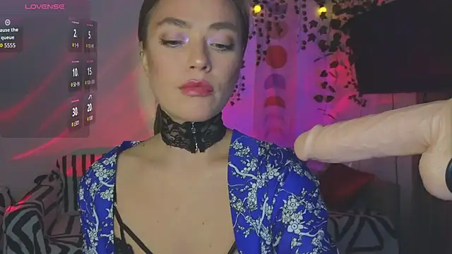 KellyFouler online show from November 9, 2:10 pm