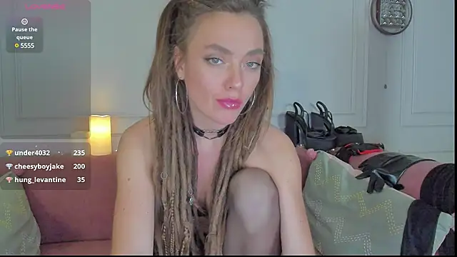Snapshot of KellyFouler chatting on January 29, 5:02 pm KellyFouler online show from January 29, 5:02 pm