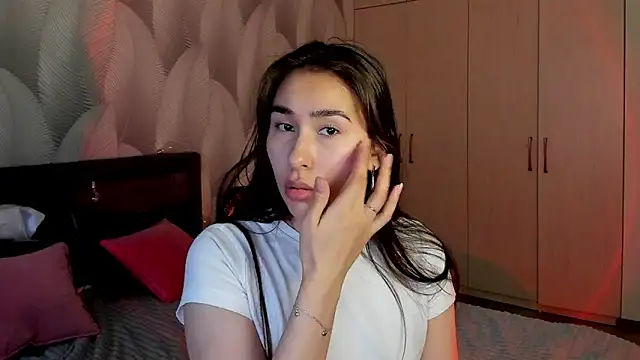 Bambiii bby online show from December 22, 3:39 am