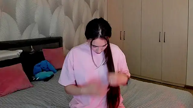 Bambiii bby online show from November 12, 2:15 am