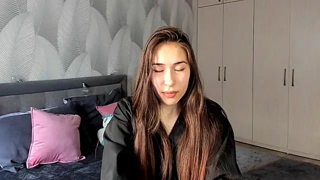 Bambiii bby online show from March 5, 2:25 am