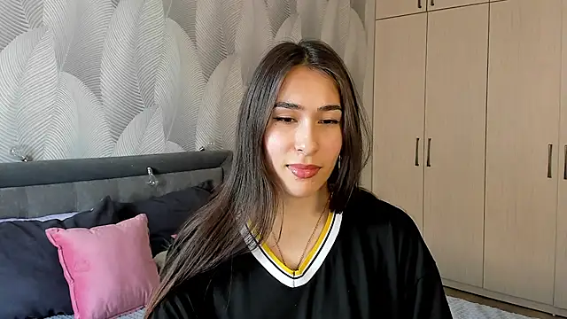 Bambiii bby online show from February 24, 8:06 am