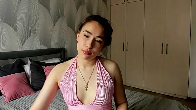 Snapshot of Bambiii_bby chatting on June 11, 7:05 am Bambiii bby online show from June 11, 7:05 am