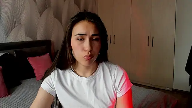 Bambiii bby online show from March 24, 2:11 am