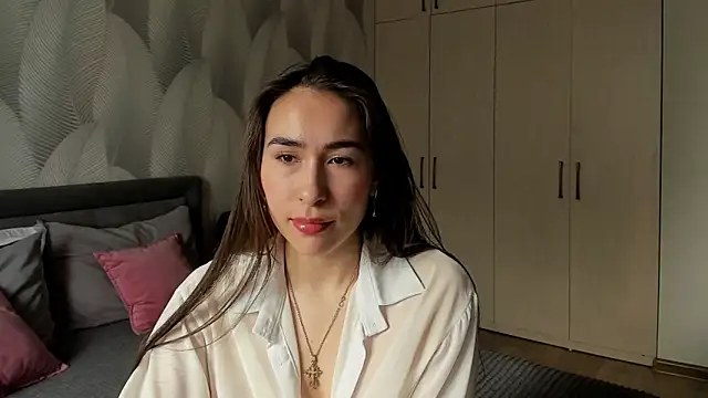 Bambiii bby online show from April 1, 2:24 am