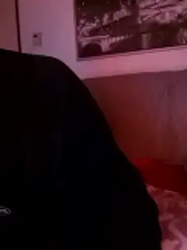 Snapshot of crems77 chatting on January 10, 8:04 pm crems77 online show from January 10, 8:04 pm