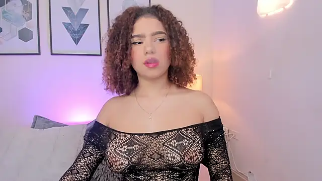 Snapshot of JulianaWaldo chatting on November 25, 2:39 pm JulianaWaldo online show from November 25, 2:39 pm