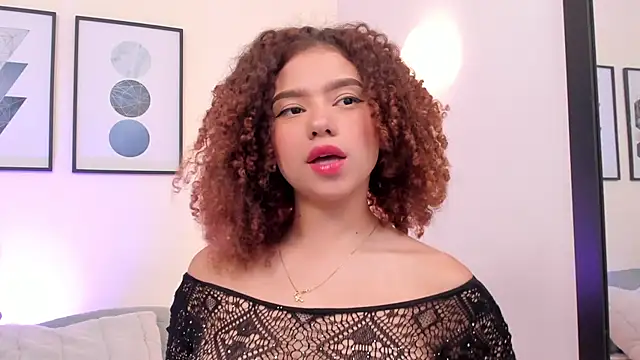 Snapshot of JulianaWaldo chatting on September 29, 2:55 pm JulianaWaldo online show from September 29, 2:55 pm