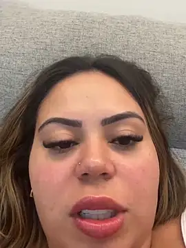 Snapshot of lariic chatting on March 2, 2:23 am lariic online show from March 2, 2:23 am