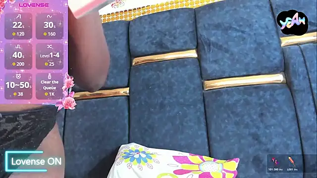 skaysanchez1 online show from October 25, 7:47 pm