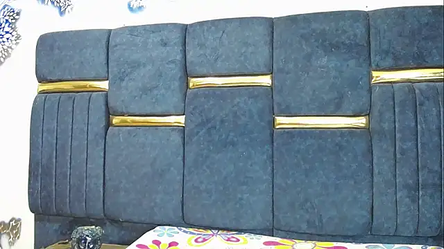 skaysanchez1 online show from April 7, 8:21 pm