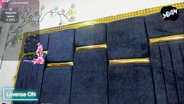 skaysanchez1 online show from November 26, 12:49 pm