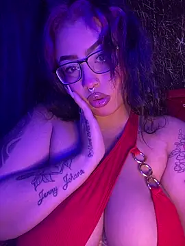 TattooedJenn online show from February 7, 1:04 am