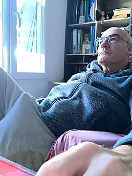 bogland33 online show from January 11, 2:46 pm