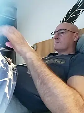 bogland33 online show from January 12, 7:42 pm