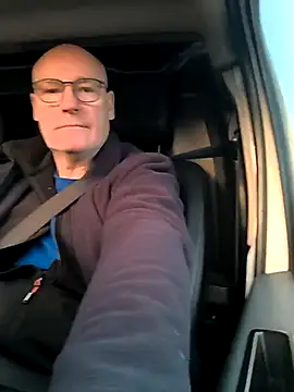 bogland33 online show from March 11, 5:40 pm