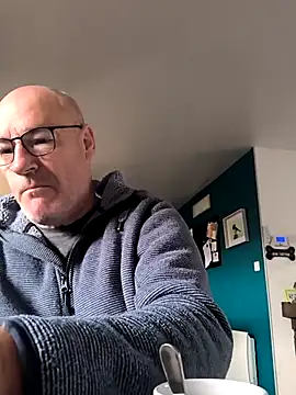 bogland33 online show from November 7, 7:24 am