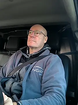 bogland33 online show from October 27, 11:33 am