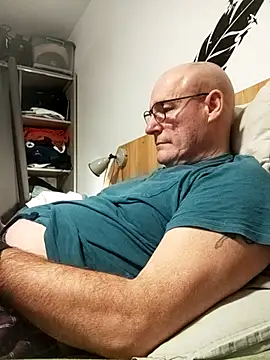 bogland33 online show from February 2, 7:24 pm