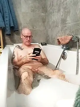 bogland33 online show from February 21, 4:09 pm