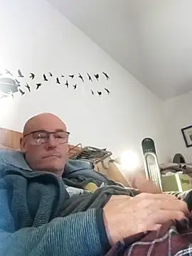 bogland33 online show from October 28, 7:57 pm