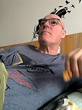 bogland33 online show from February 22, 2:08 pm