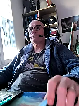 bogland33 online show from March 12, 4:46 pm