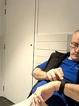 bogland33 online show from November 13, 4:55 pm