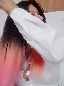 Snapshot of maye_dan chatting on January 10, 2:12 pm maye dan online show from January 10, 2:12 pm