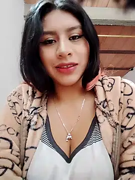 Snapshot of maye_dan chatting on December 20, 2:31 pm maye dan online show from December 20, 2:31 pm