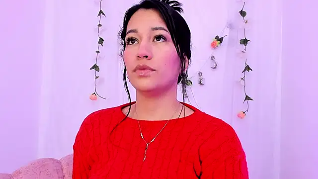 Snapshot of Sara_Kurt chatting on February 22, 11:24 pm Sara Kurt online show from February 22, 11:24 pm